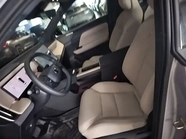 Volvo XC70 Plug-in Hybrid — Фото автомобиля 14