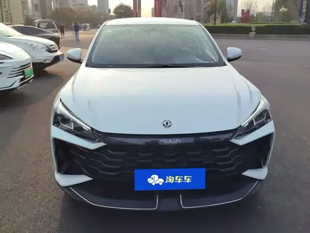 Dongfeng Yixuan — Фото автомобиля 2