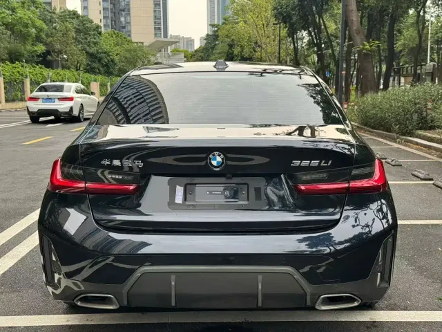 BMW 3 Series — Фото автомобиля 3