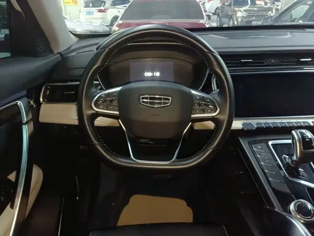 Geely Boyue — Фото автомобиля 10