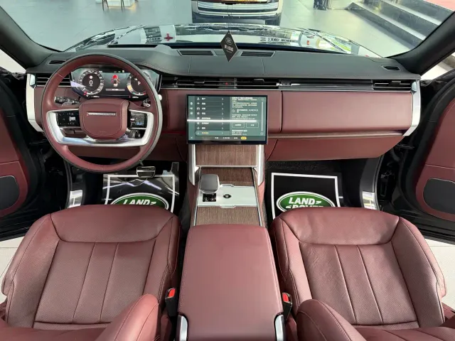 Land Rover Range Rover — Фото автомобиля 12