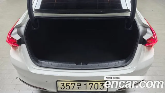 Kia K8 Hybrid — Фото автомобиля 24
