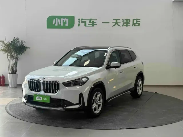 Фотография автомобиля — BMW X1