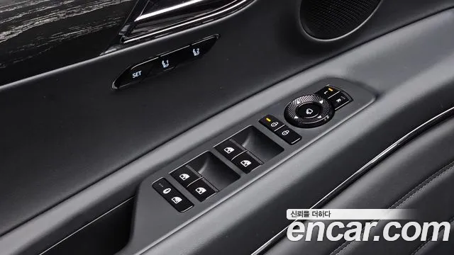 Genesis GV80 — Фото автомобиля 24