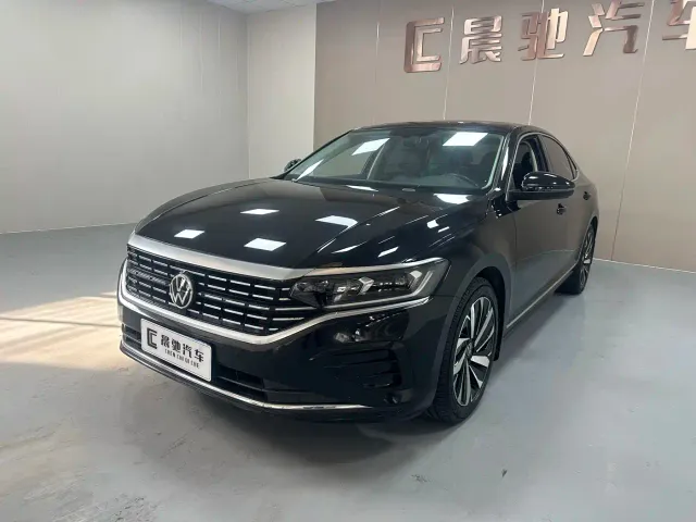 Фотография автомобиля — Volkswagen Passat