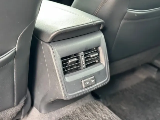 Toyota Avalon — Фото автомобиля 10