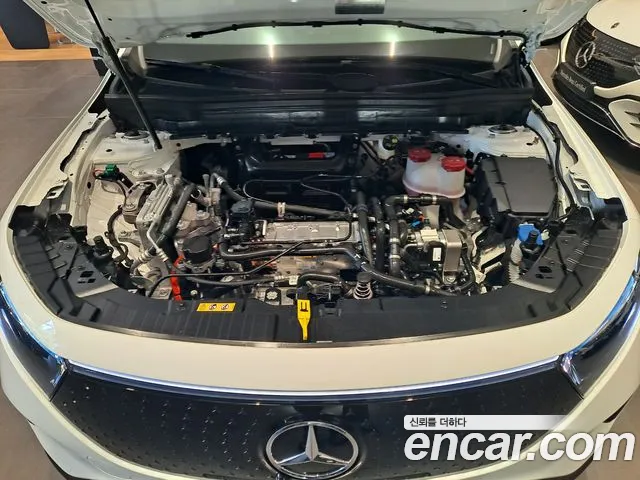 Mercedes-Benz EQB X243 — Фото автомобиля 6