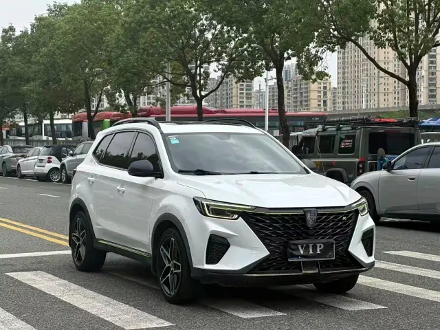 Roewe RX5 — Фото автомобиля 3