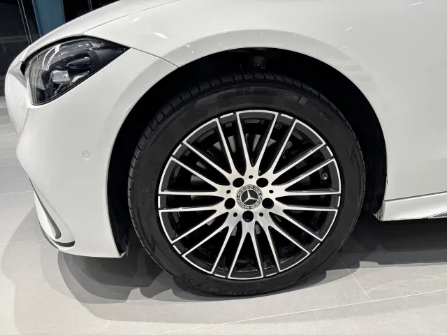 Mercedes-Benz C-Class — Фото автомобиля 5