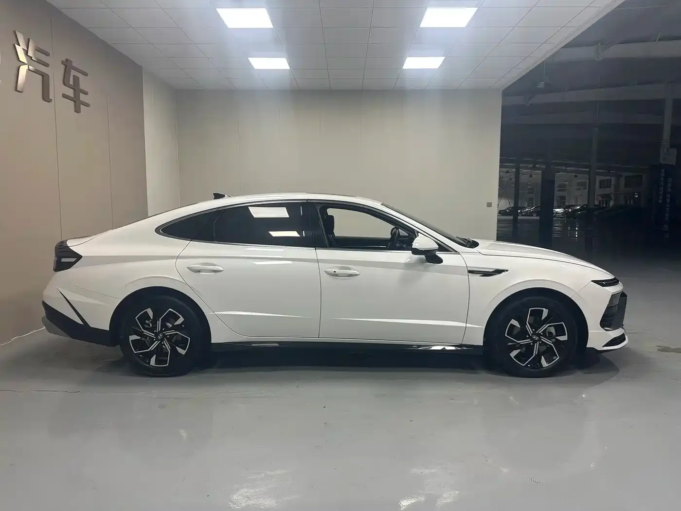 Hyundai Sonata 2024 1.5T Pro — Фото автомобиля 8