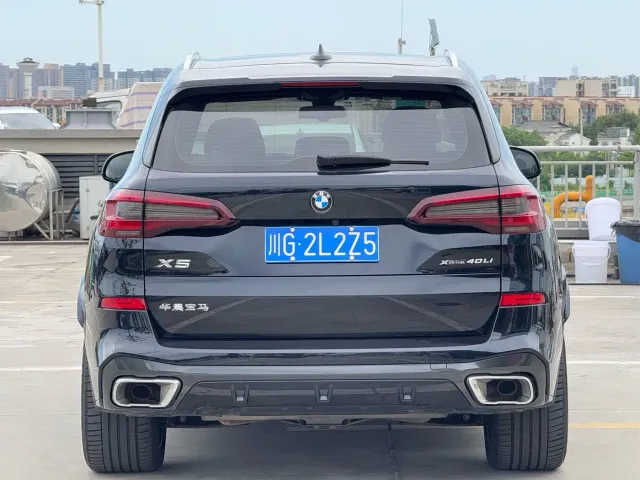 BMW X5 — Фото автомобиля 4