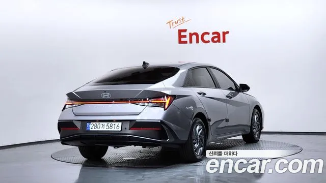 Hyundai AVANTE Новый Avante (CN7) — Фото автомобиля 2