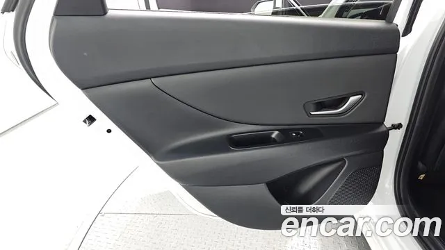 Hyundai AVANTE Avante (CN7) — Фото автомобиля 25