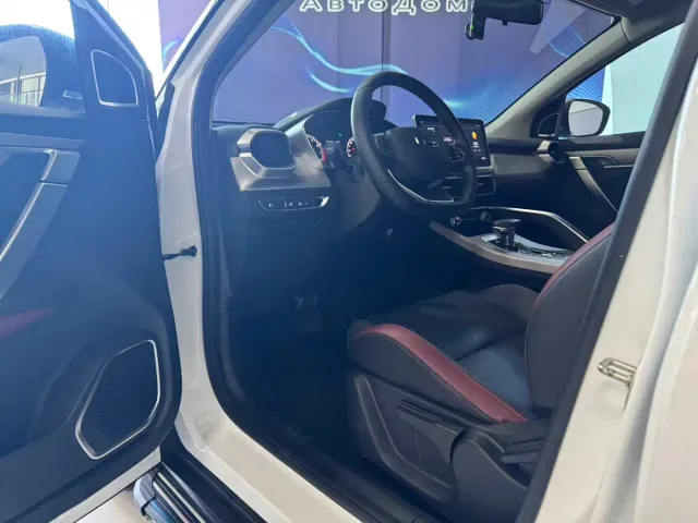 Geely Binyue — Фото автомобиля 7