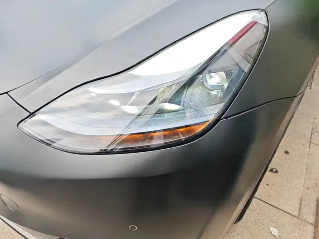 Tesla Model Y — Фото автомобиля 23