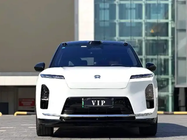 Nio ES8 — Фото автомобиля 3
