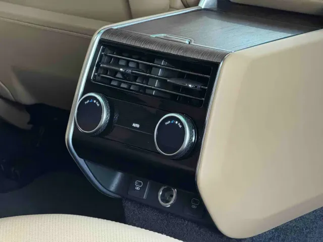 Land Rover Range Rover — Фото автомобиля 14