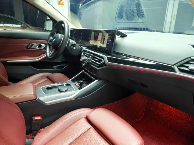 BMW 3 Series — Фото автомобиля 9