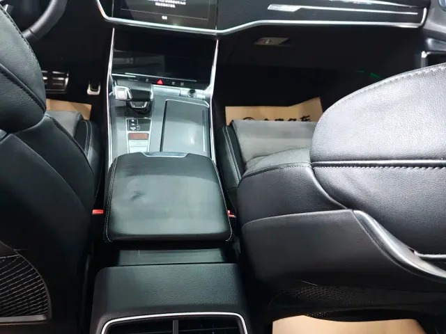 Audi A6L — Фото автомобиля 15