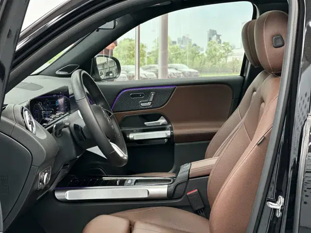 Mercedes-Benz EQB — Фото автомобиля 6