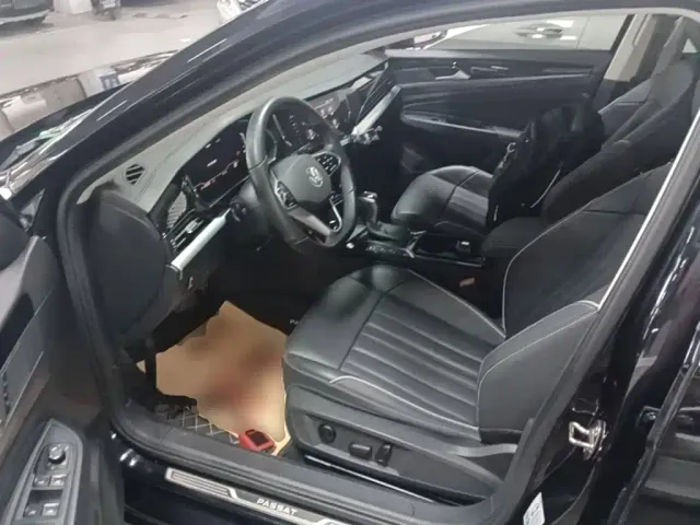 Volkswagen Passat 2023 Facelift 330TSI Starlight Elite Edition — Фото автомобиля 15