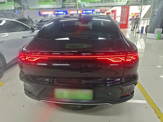 BYD Han — Фото автомобиля 3