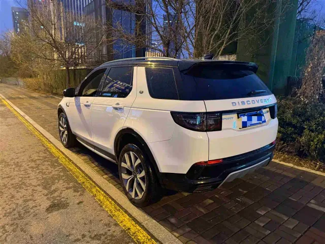Land Rover Discovery Sport — Фото автомобиля 24