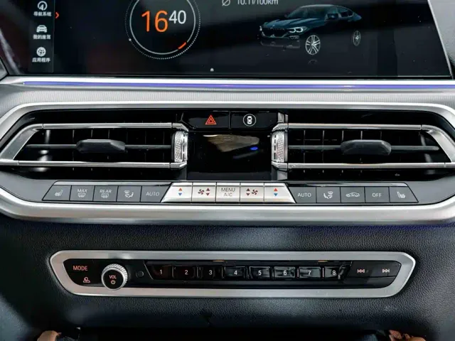 BMW X6 — Фото автомобиля 11