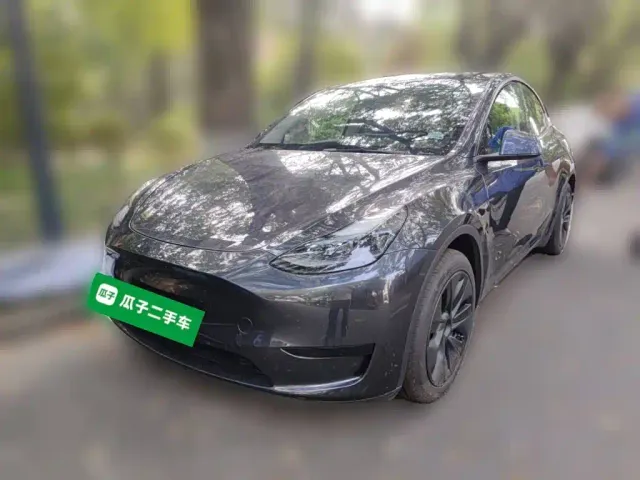 Фотография автомобиля — Tesla Model Y