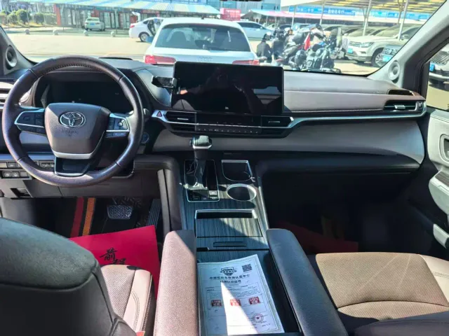 Toyota Granvia — Фото автомобиля 6