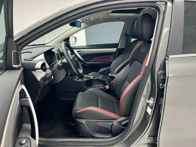 Geely Binyue — Фото автомобиля 14