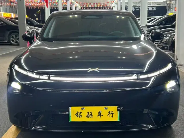 Xpeng P7 — Фото автомобиля 2