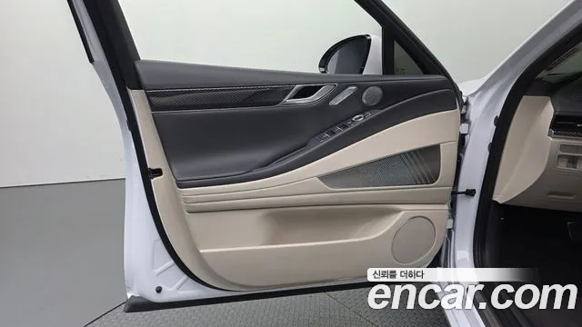 Genesis G80 Бензин 2.5 турбо AWD — Фото автомобиля 24