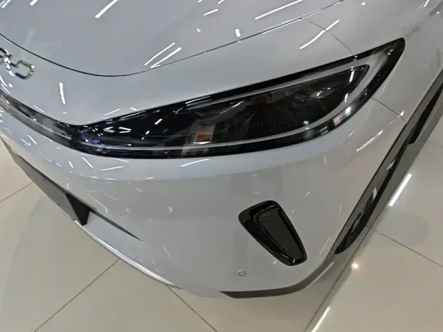 BYD Sealion 05 EV — Фото автомобиля 23