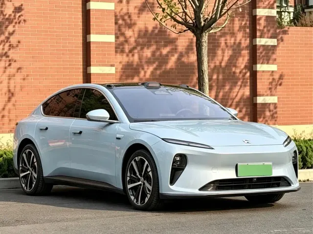 Nio ET5 — Фото автомобиля 3