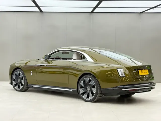 Rolls-Royce Spectre — Фото автомобиля 14