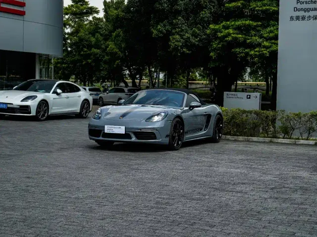 Фотография автомобиля — Porsche 718