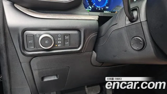 Ford Explorer Explorer 6 поколение 3.0 Platinum 4WD — Фото автомобиля 17