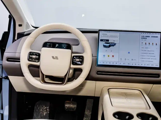 Li Auto Li i8 2025 Standard Edition — Фото автомобиля 19