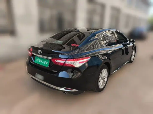 Toyota Camry — Фото автомобиля 4