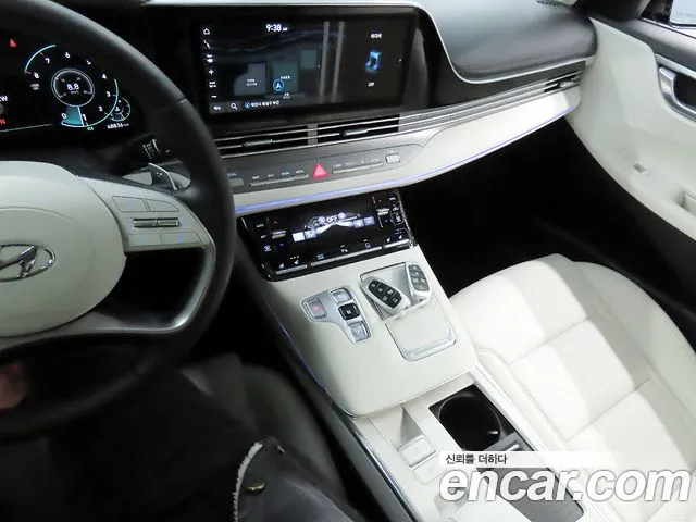 Hyundai Grandeur New — Фото автомобиля 12