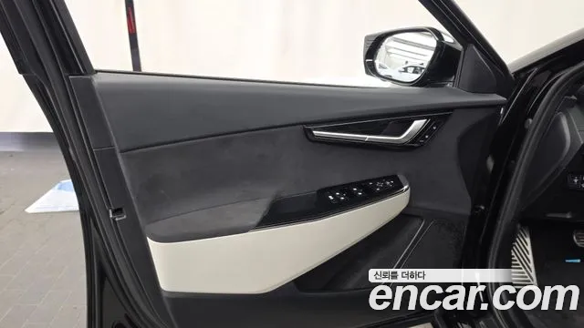 Kia EV6 — Фото автомобиля 22