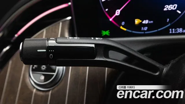Mercedes-Benz E-Class — Фото автомобиля 18