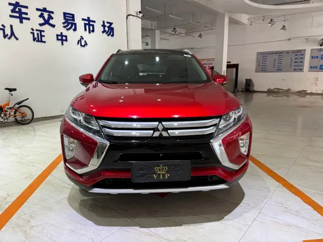 Mitsubishi Eclipse Cross — Фото автомобиля 2
