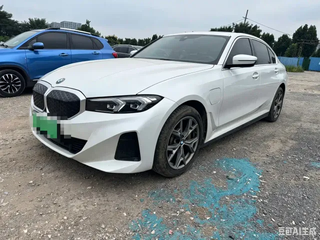 Фотография автомобиля — BMW i3