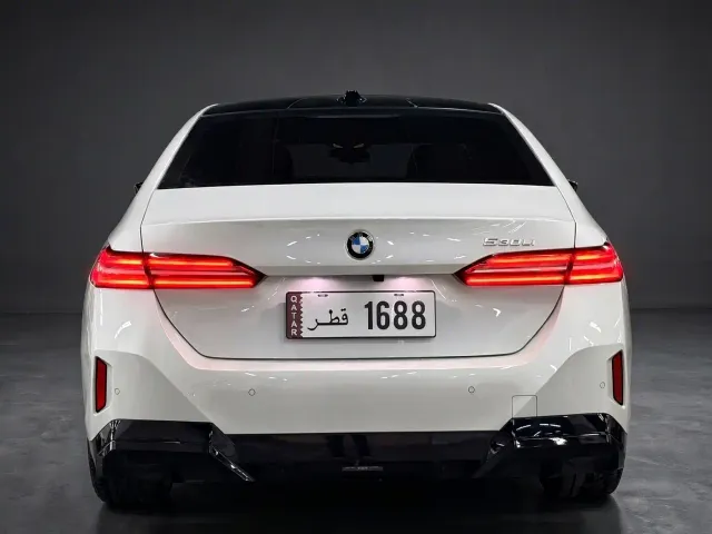 BMW 5 Series — Фото автомобиля 5