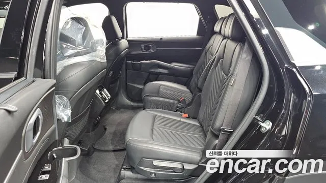 Kia Sorento Новый Sorento 4 поколение Бензин 2.5T 2WD — Фото автомобиля 9