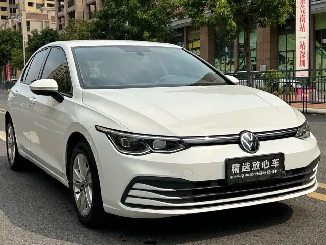Volkswagen Golf — Фото автомобиля 3