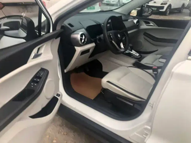BYD Yuan Pro — Фото автомобиля 12