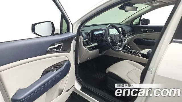 Kia Sportage Sportage 5-е поколение Бензин 1.6 турбо 2WD — Фото автомобиля 10